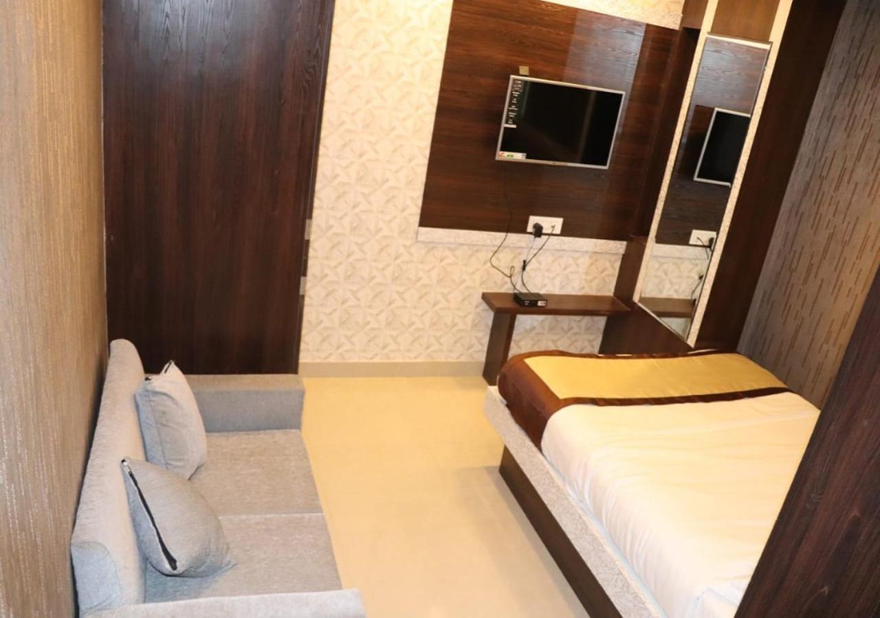 Hotel Angina Kolkata Eksteriør bilde